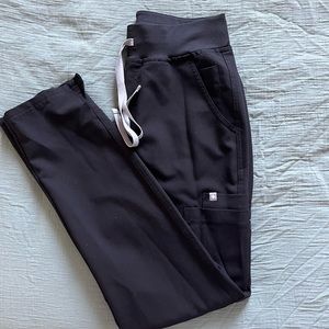 Figs Black Yola™ High Waisted 2.0 - Skinny Scrub Pants